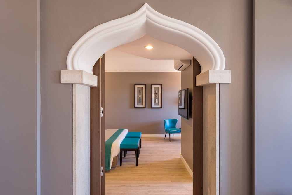 Lobby at AP Oriental Beach - Adults Only, PORTIMAO