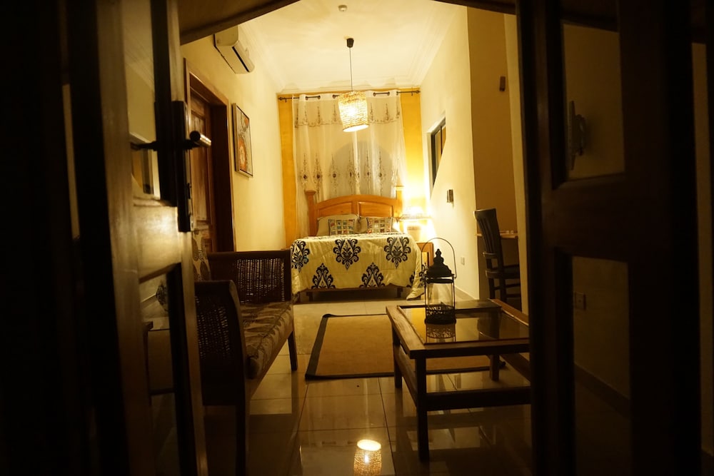 Accra Royal Castle Apartments Suites 48/48