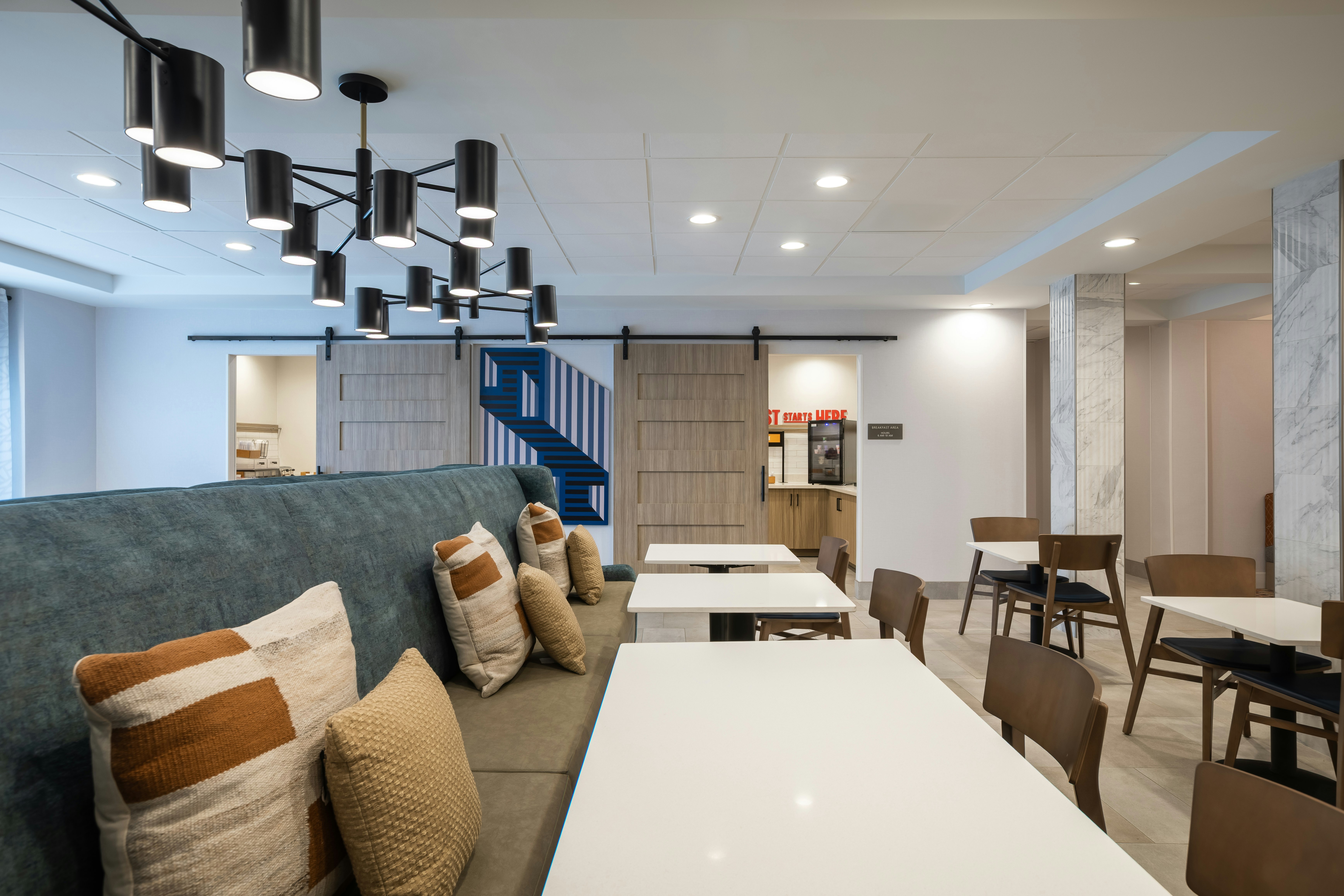 Hampton Inn Easley 40/72