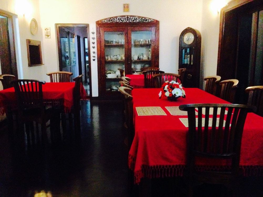 Yalegoda Walauwa Homestay 39/50