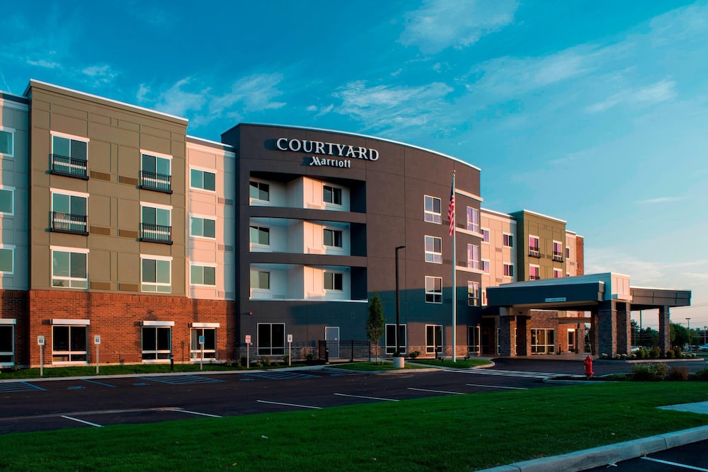 Courtyard Albany Clifton Park 1/46