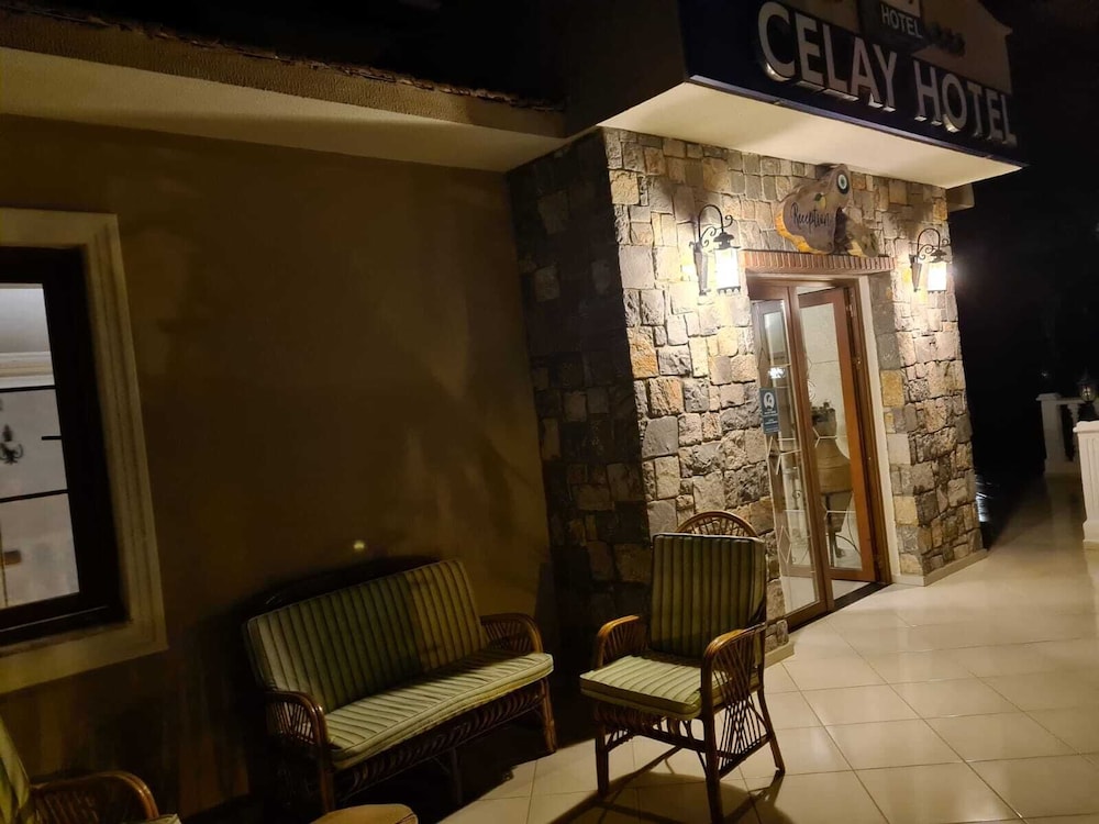 Celay Hotel 17/38