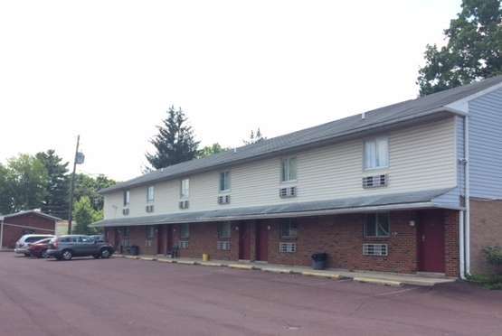 Knights Inn Center Valley 2/8