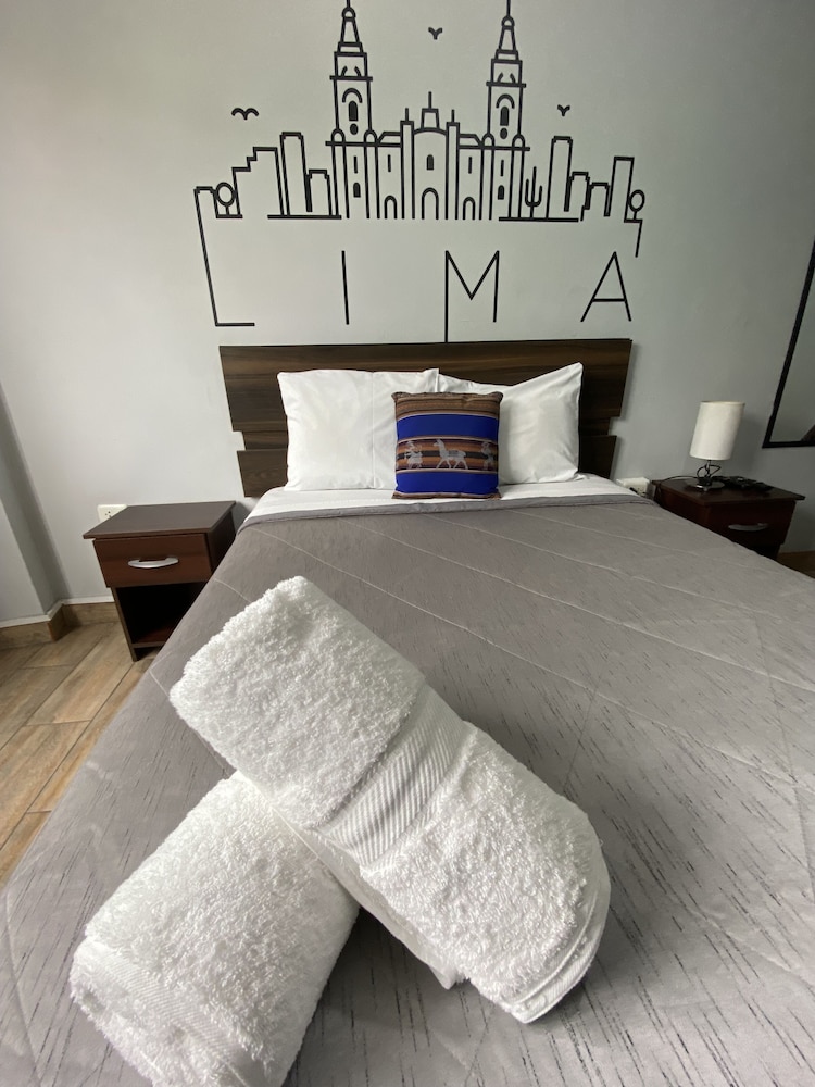Lima Airport Tampu B&B 35/50