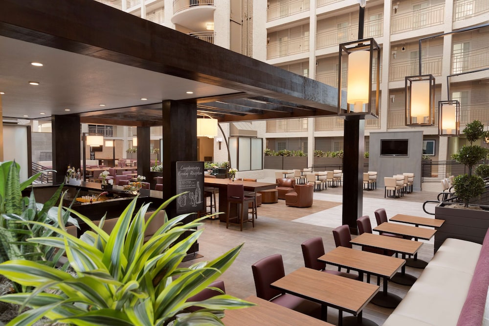 Embassy Suites by Hilton El Paso 32/49