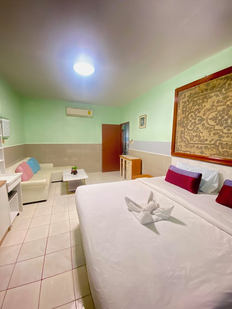 Nan Inn Bungalow 14/50