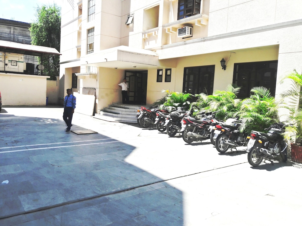 SHIVA RESIDENCY 19/35