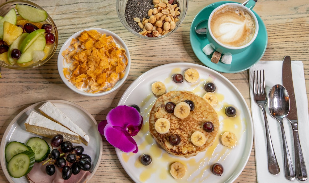 The Corner London City 19/50