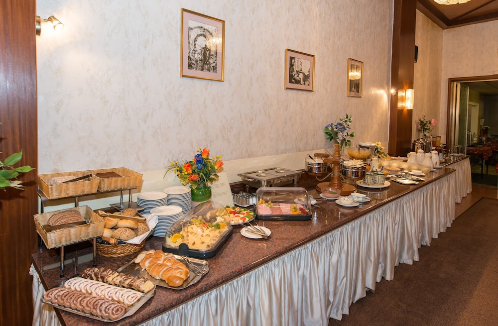 Mozart Hotel 45/60
