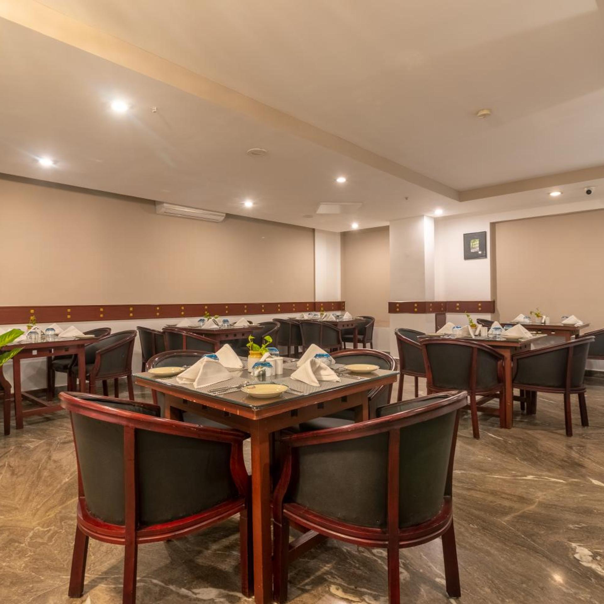 Zip By Spree Hotels Mangala Towers 37/48