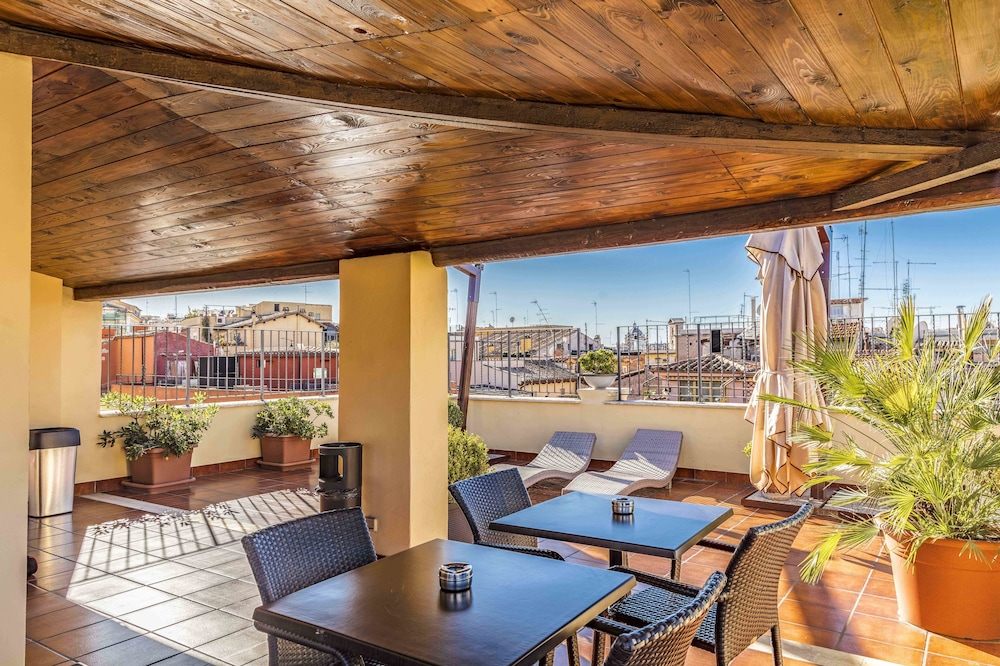 Relais Trevi 95 Boutique Hotel 58/74