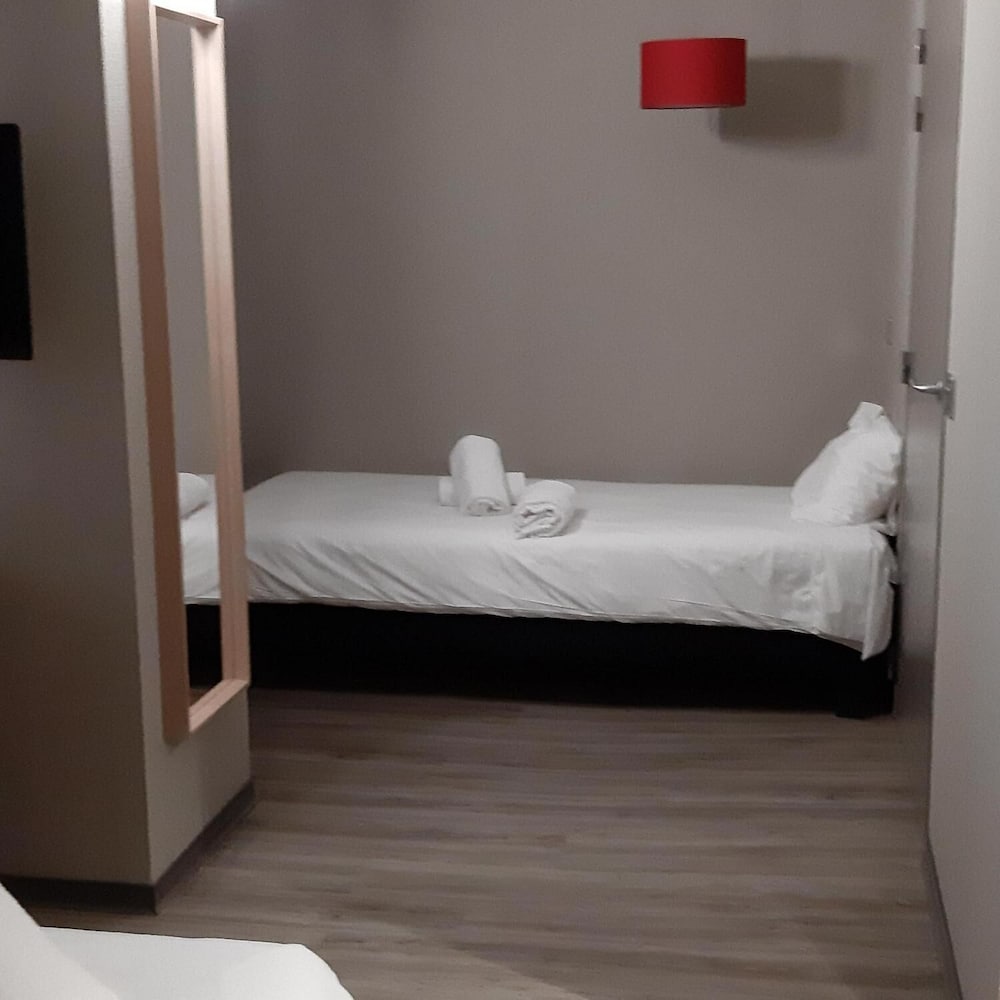 Ibis Arles 10/65