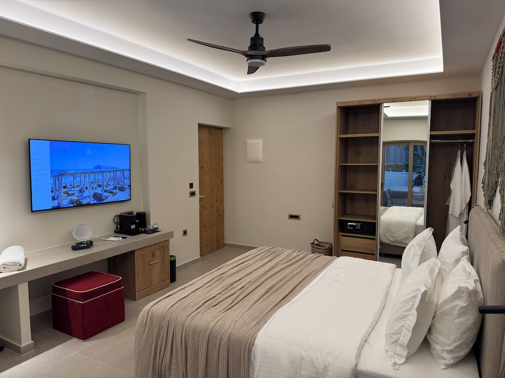DOUBLE ROOM SUPERIOR GARDEN VIEW