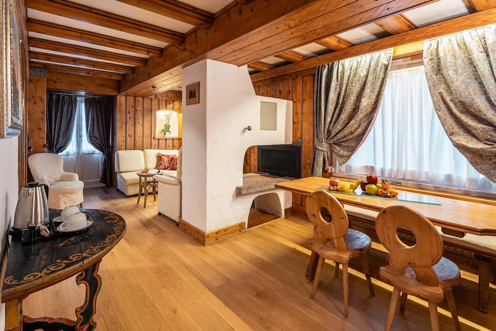 PARC HOTEL VICTORIA CORTINA 44/58