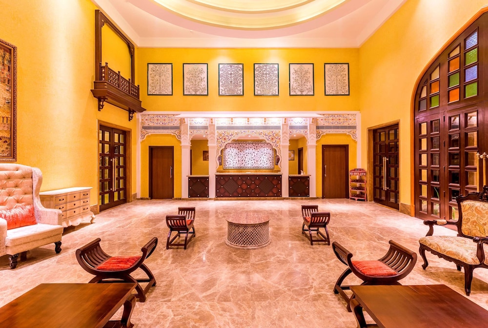 Sairafort Sarovar Portico 25/33