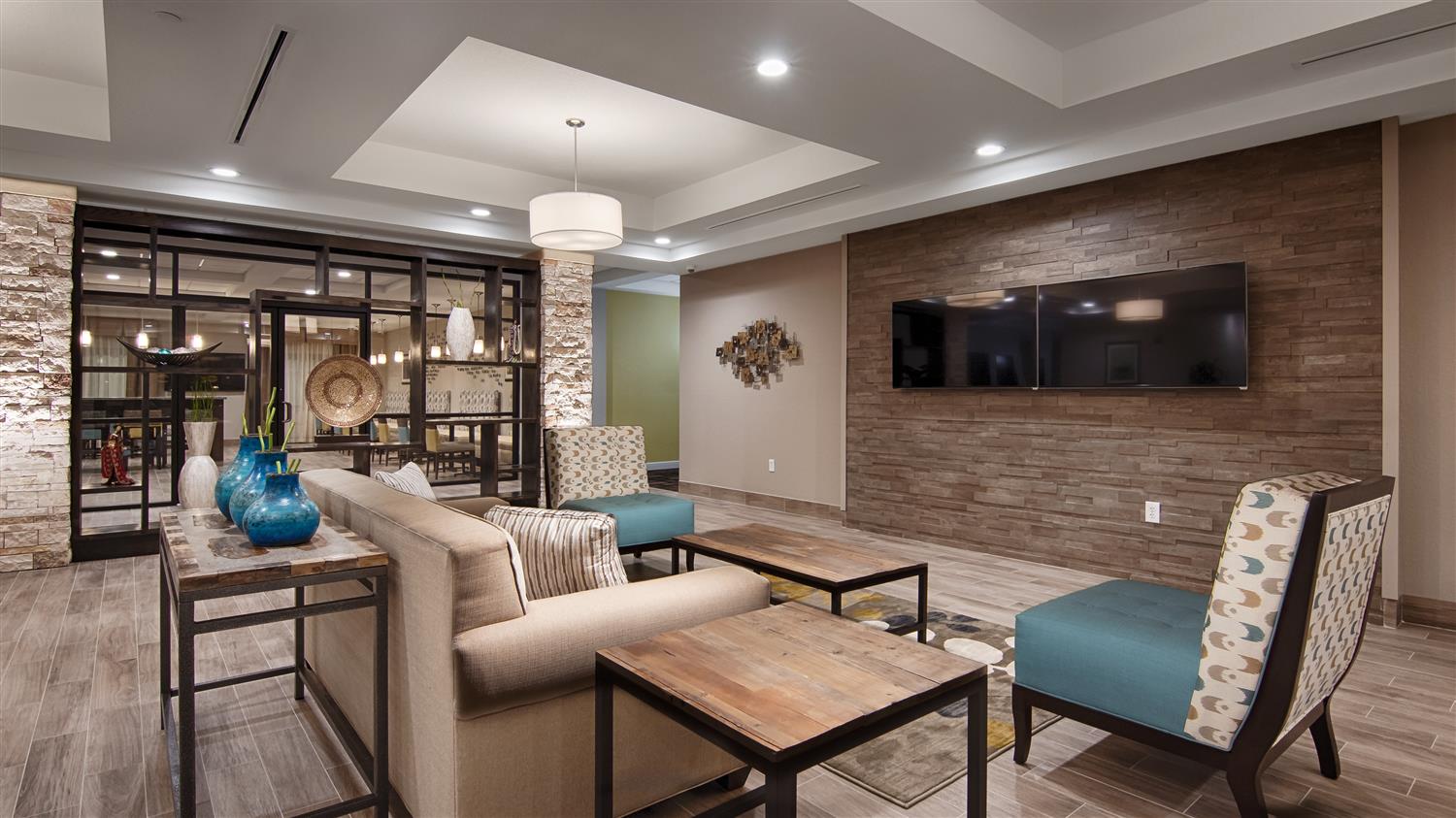 Best Western Plus College Station Inn and Suites 23/35