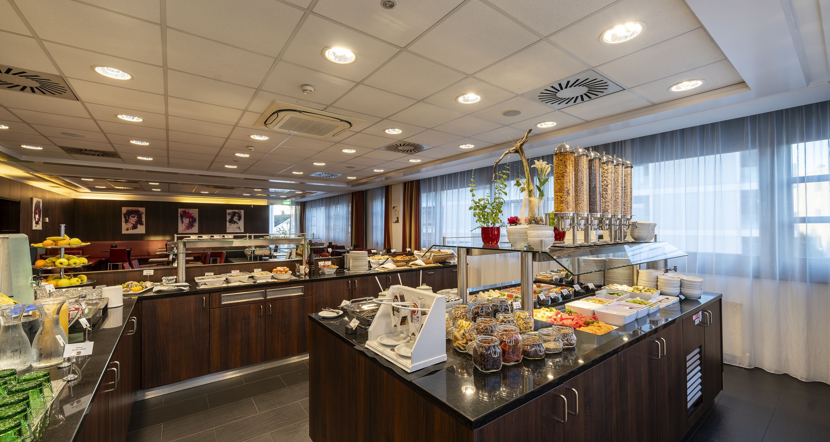 PLAZA INN Wels 3/14