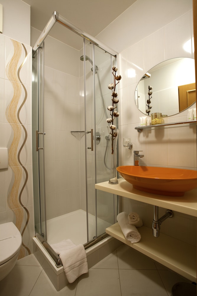 Wellness And Spa Hotel Ambiente 20/63
