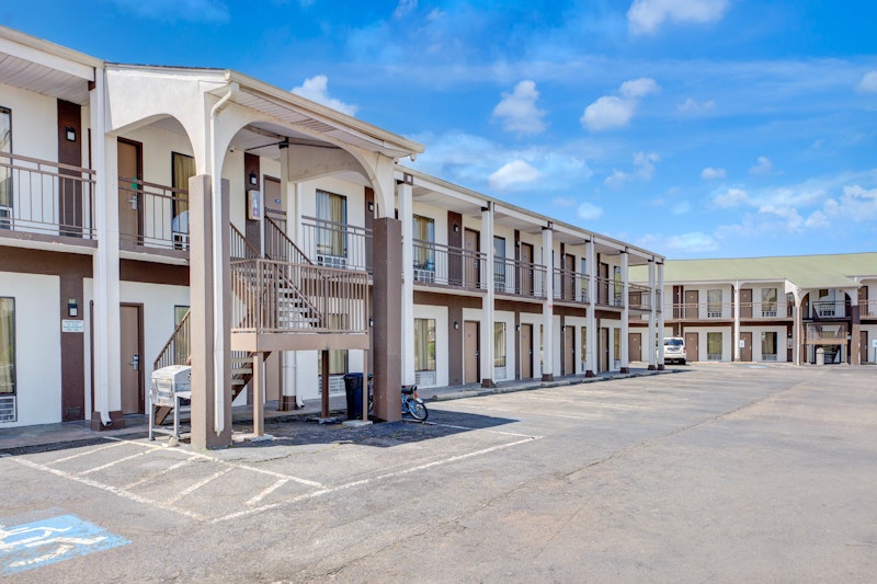 Travel Inn Lebanon Nashville Near I-40 43/61
