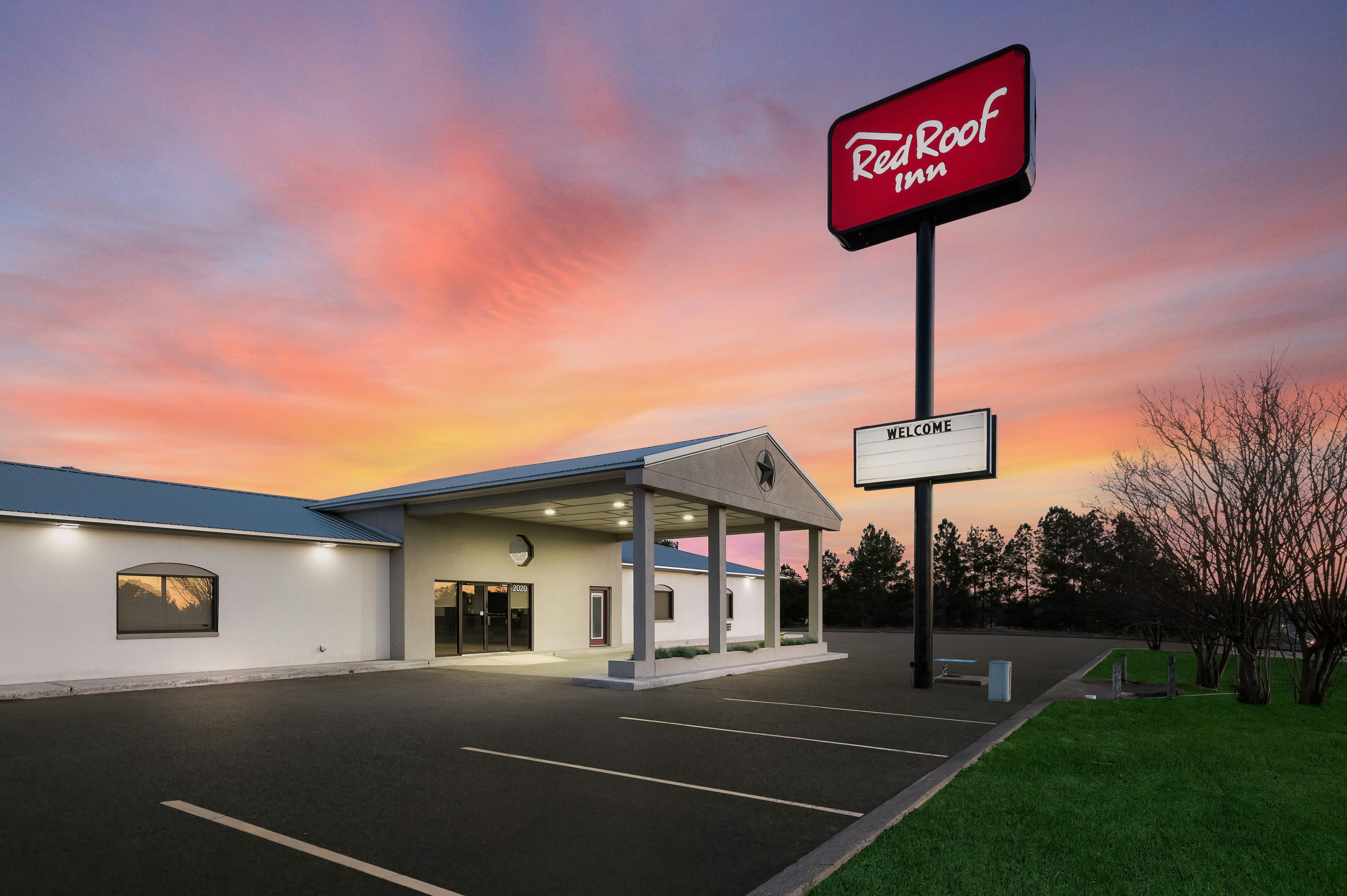 Red Roof Inn Nacogdoches 7/49