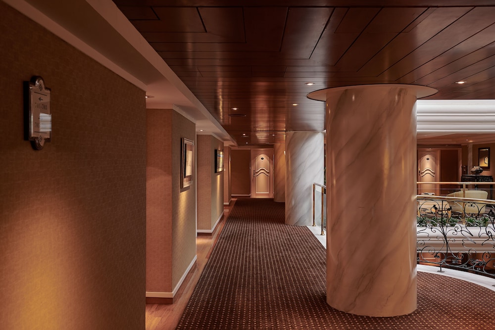 The Riviera Taipei Hotel 34/71