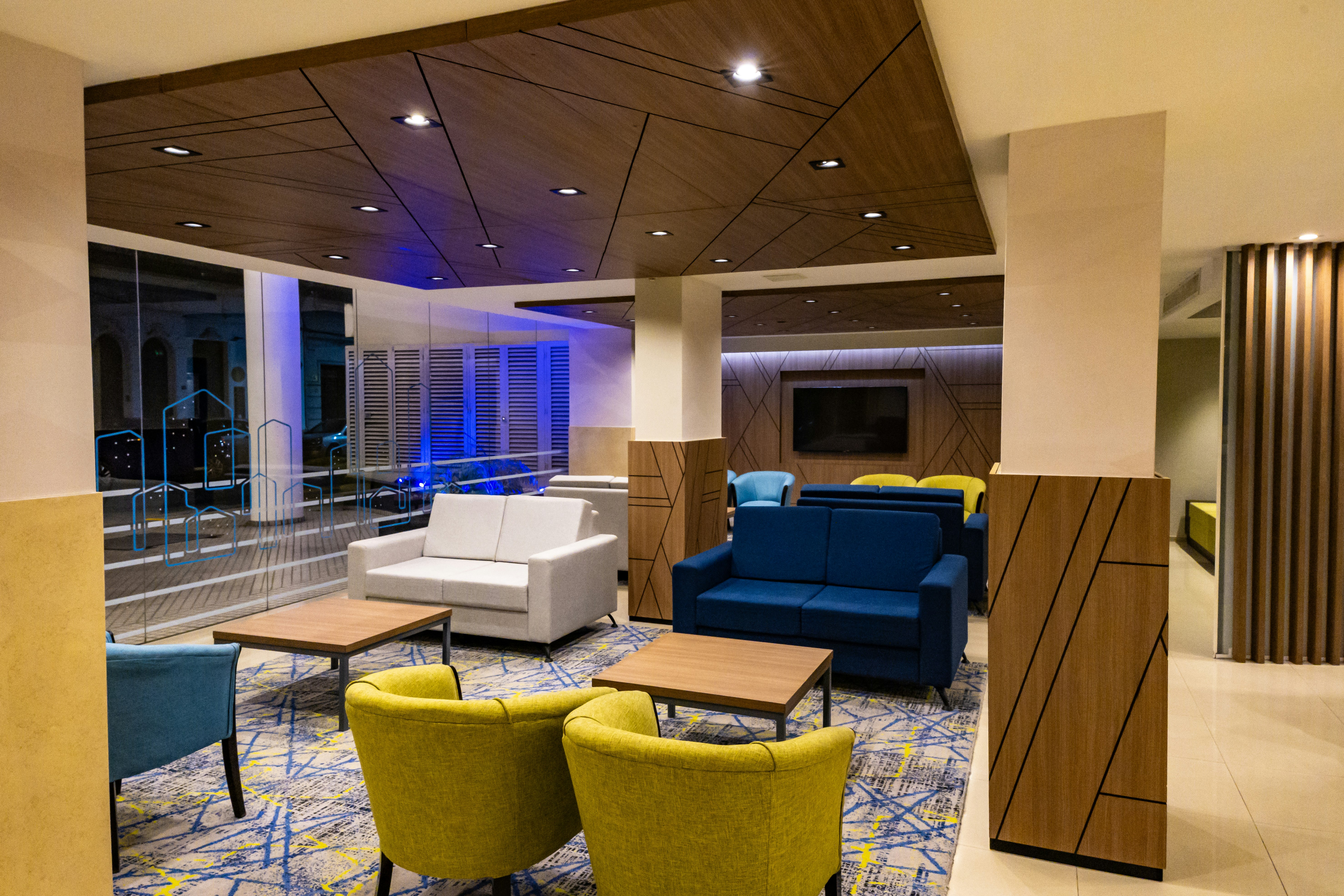 HOLIDAY INN EXPRESS ROSARIO 56/56