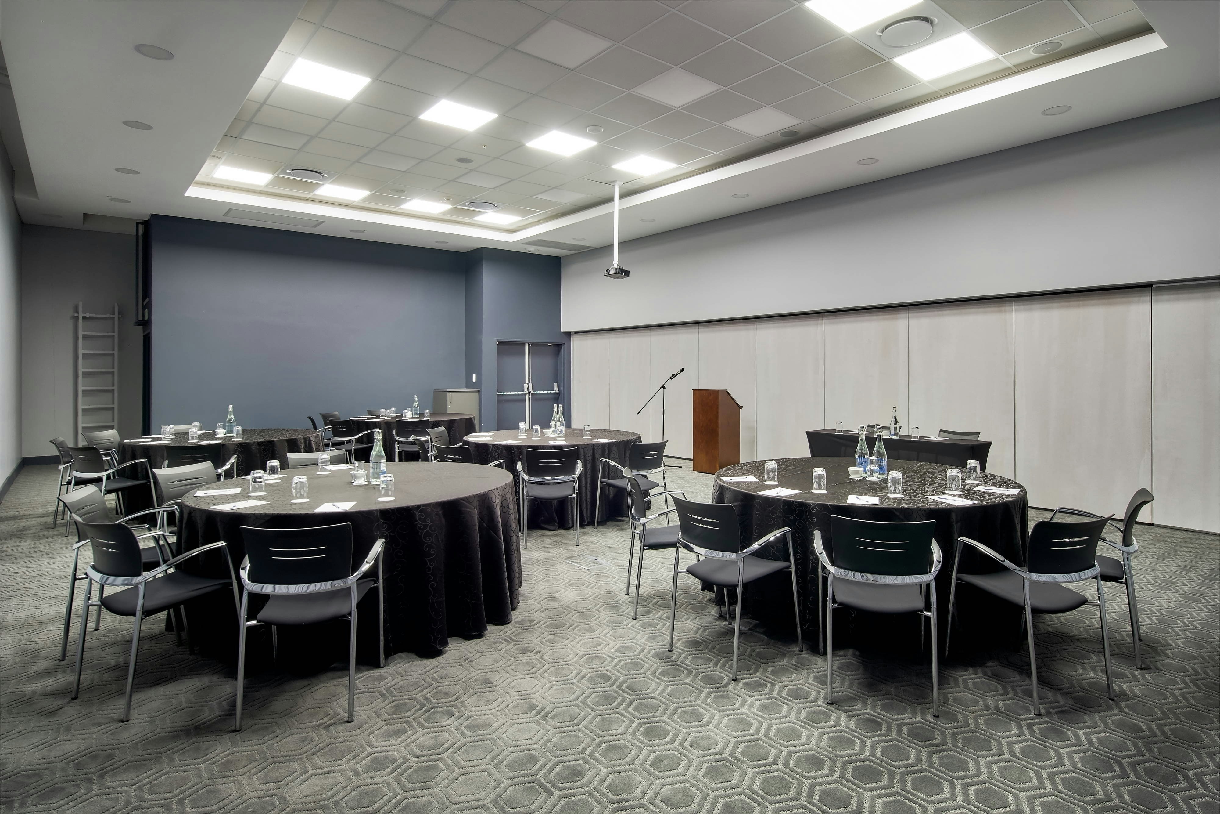 Protea Hotel by Marriott Pretoria Loftus Park 41/43