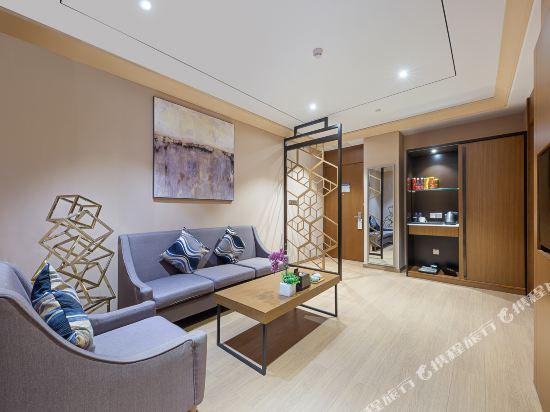 Haoyi Hotel 30/50
