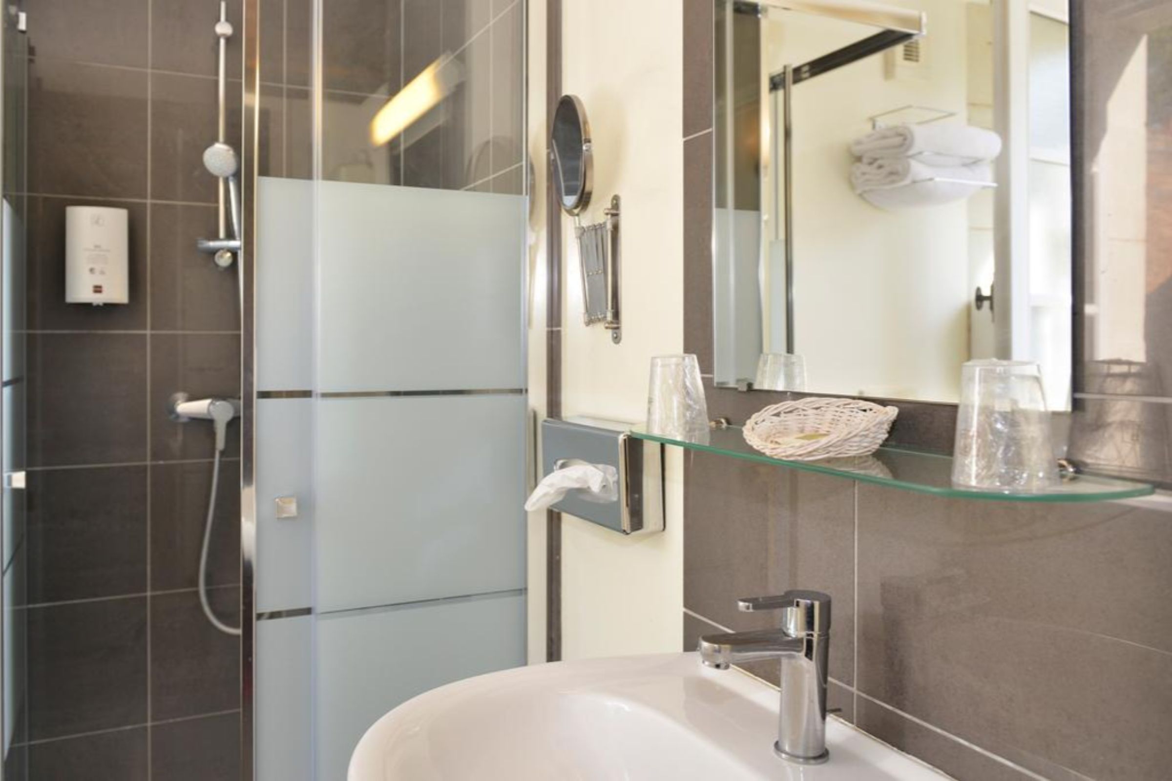 Comfort, Logis Hotel Le Puits Dore 5/5