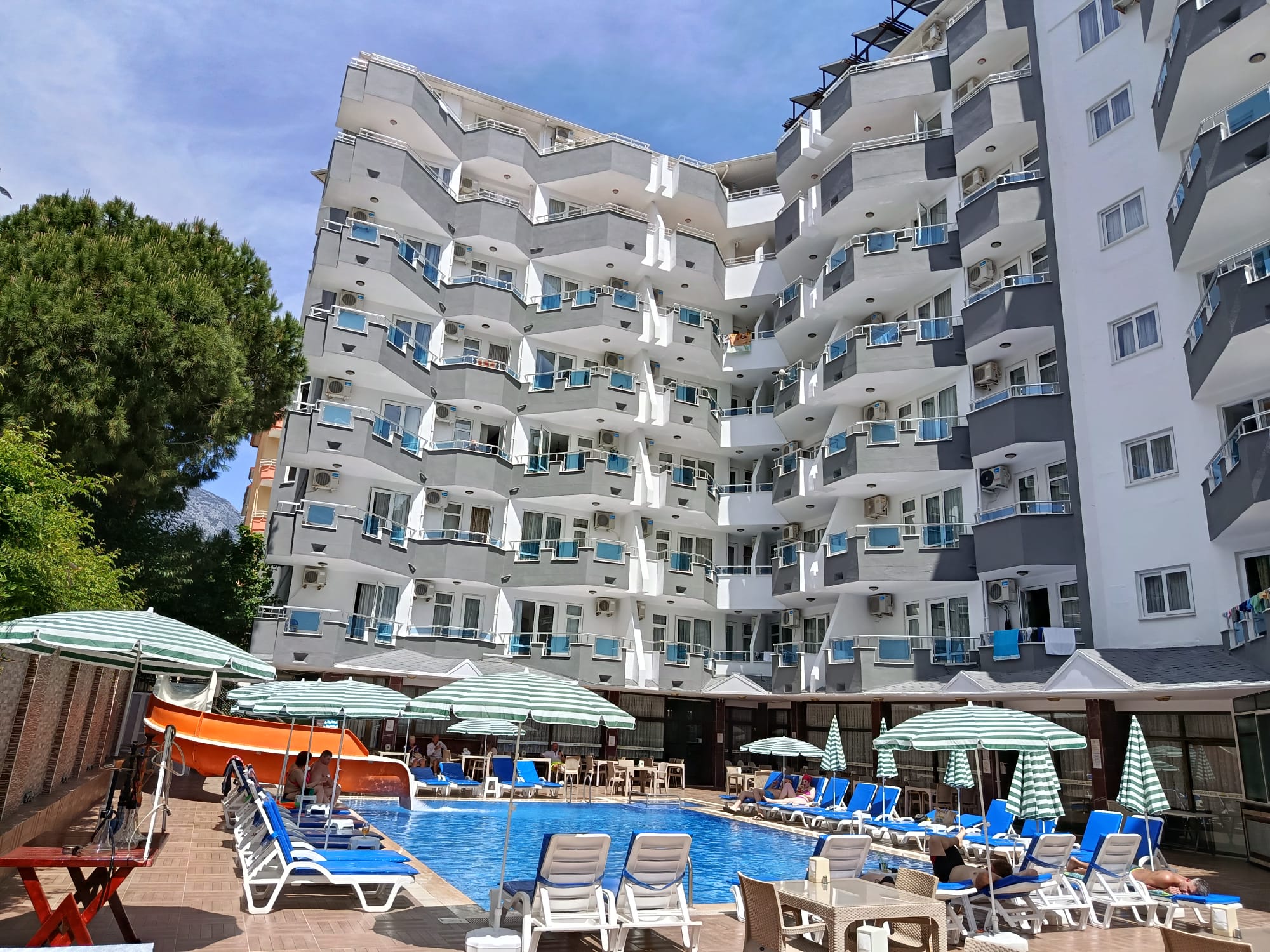 Bariscan Hotel 2/23
