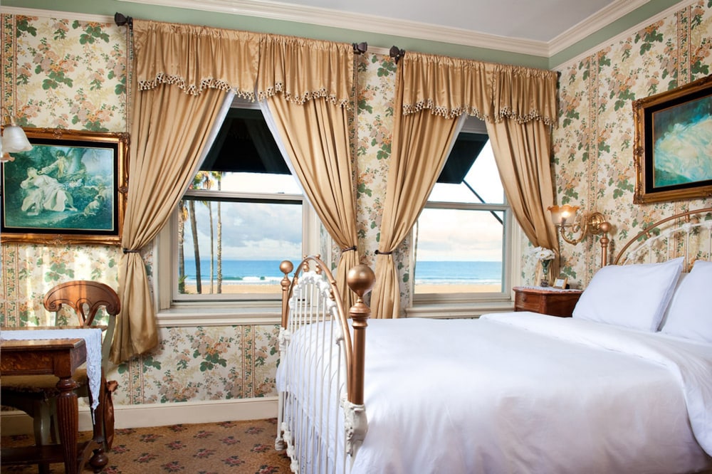 Dorymans Oceanfront Inn 15/33