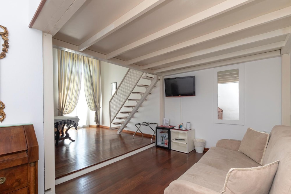 Hotel Nazionale Portofino 37/49