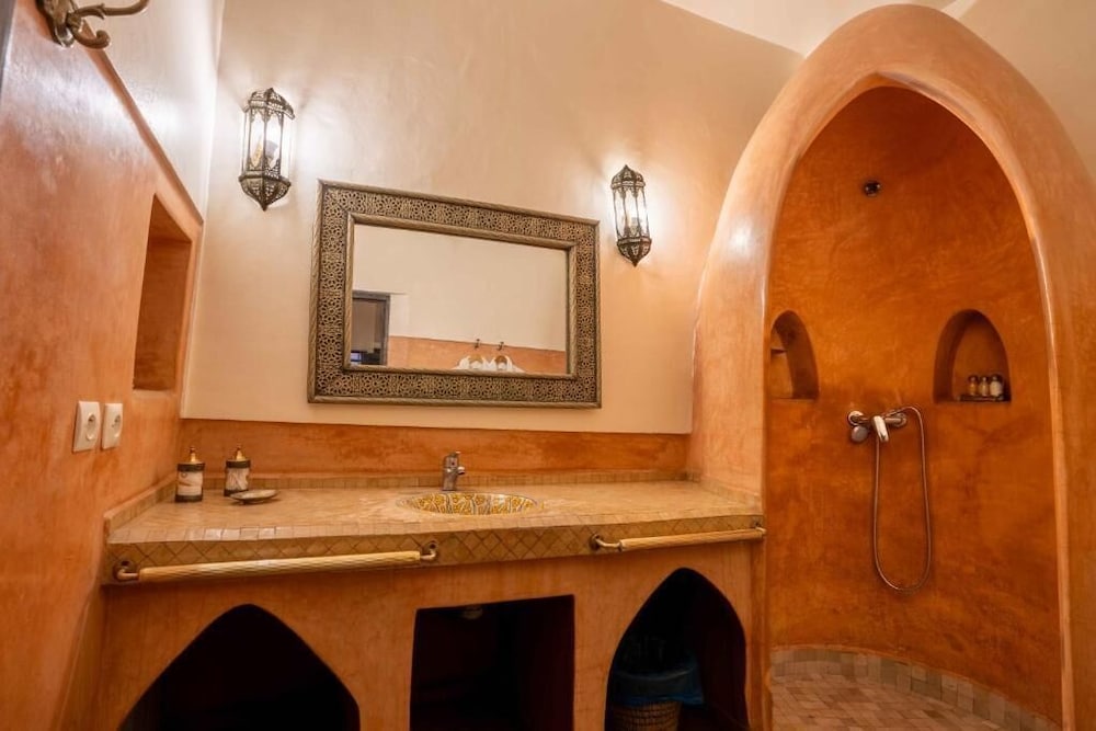 Riad Alaka 3/50