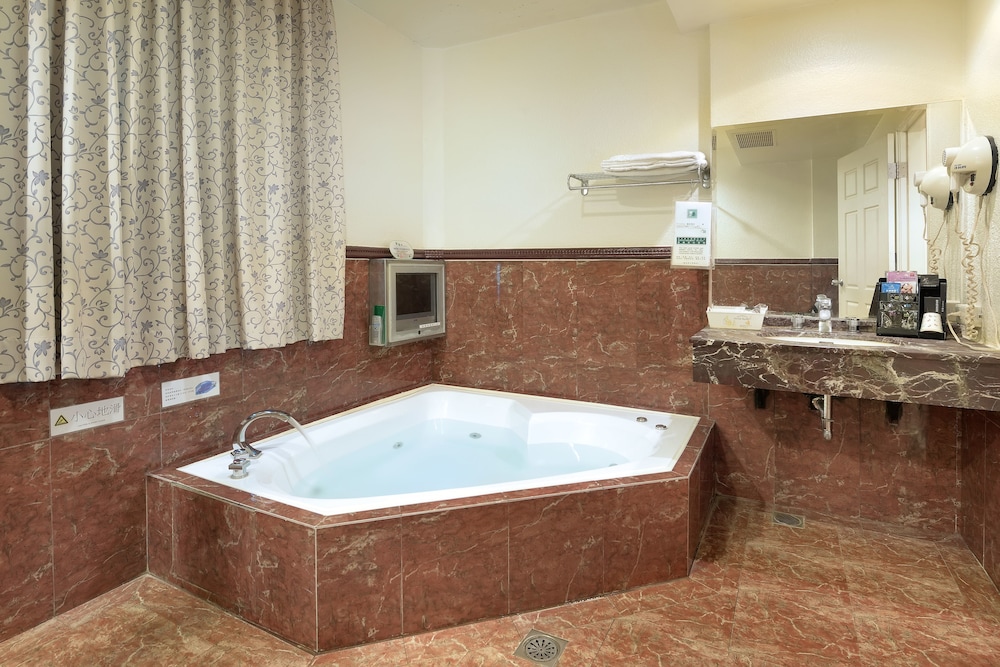 Holland Village Motel Hua-pin 42/50