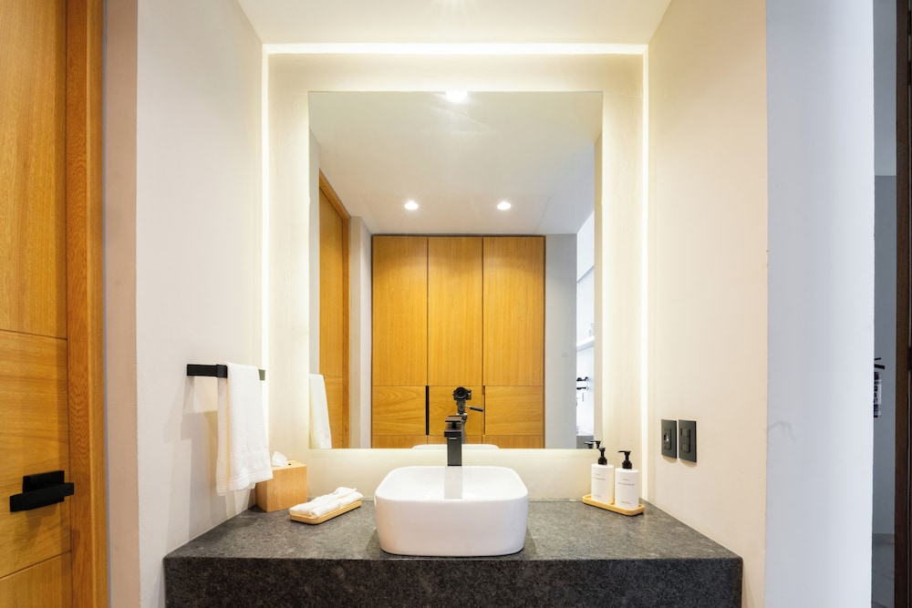 Amaranto Hotel Boutique 48/50