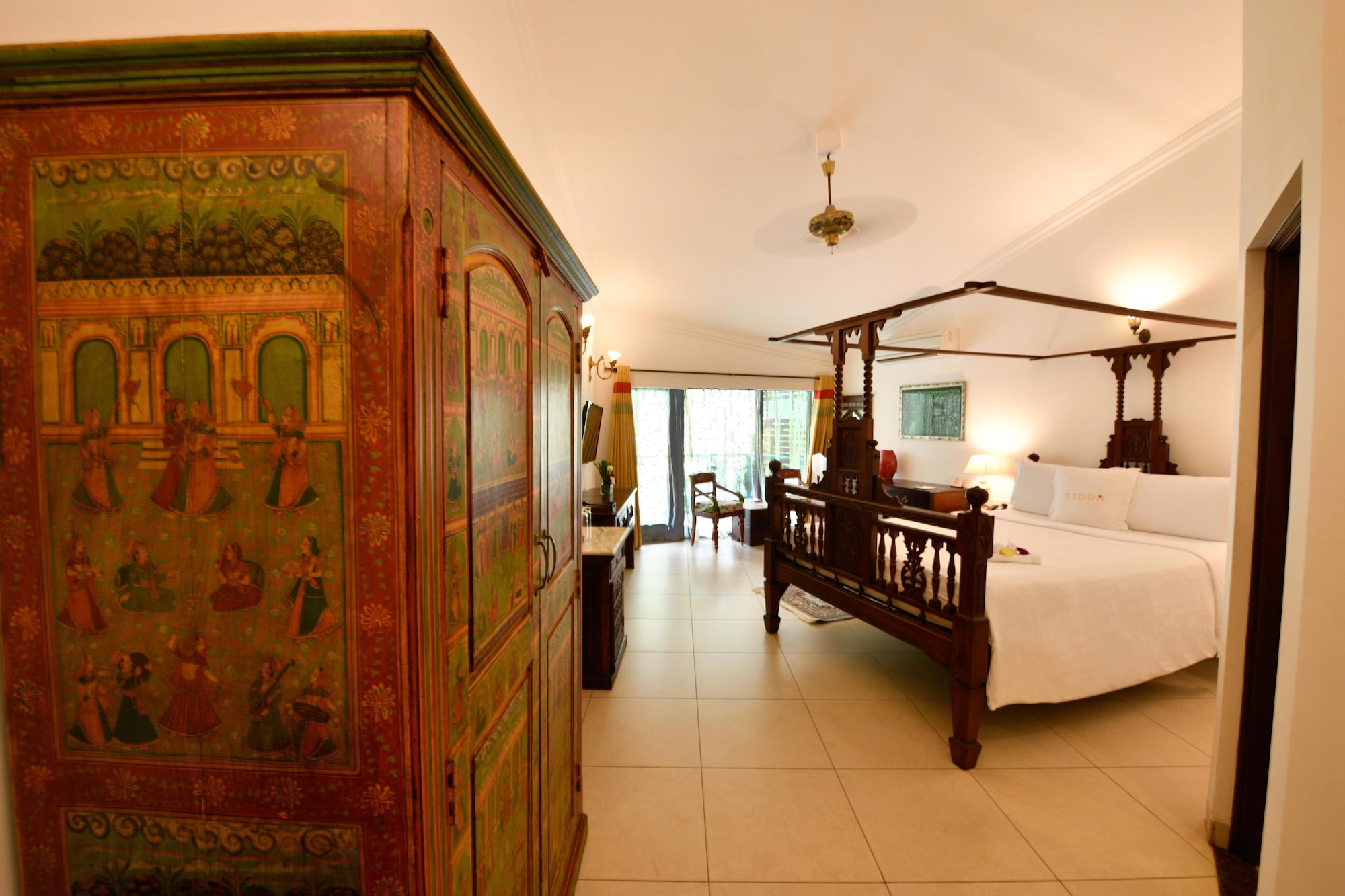 SUPERIOR, TWIN BEDS, BALCONY