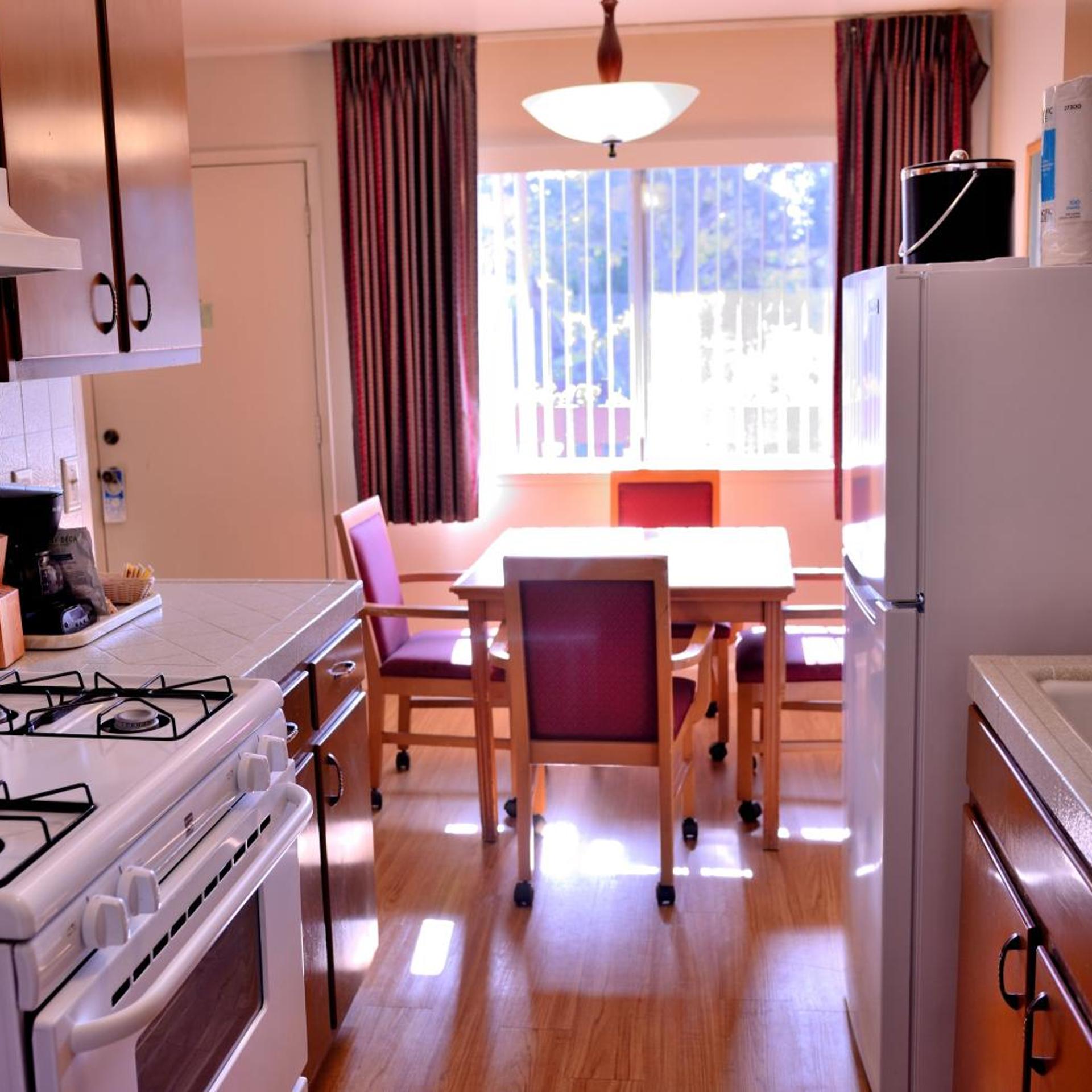 2 Bedrooms, Apartment