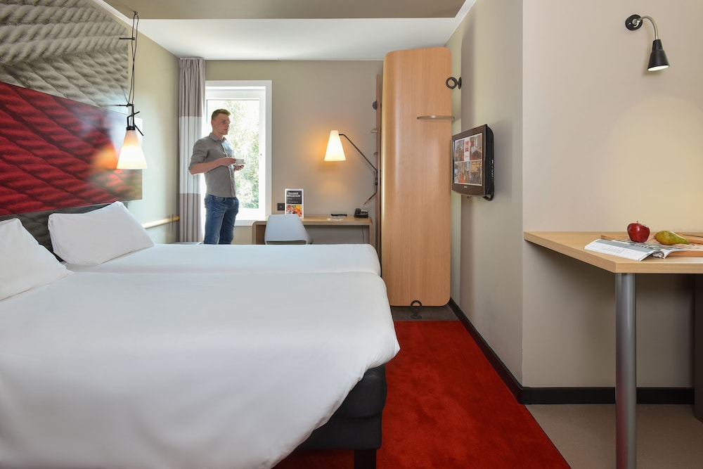 Ibis Brussels Erasmus 32/66