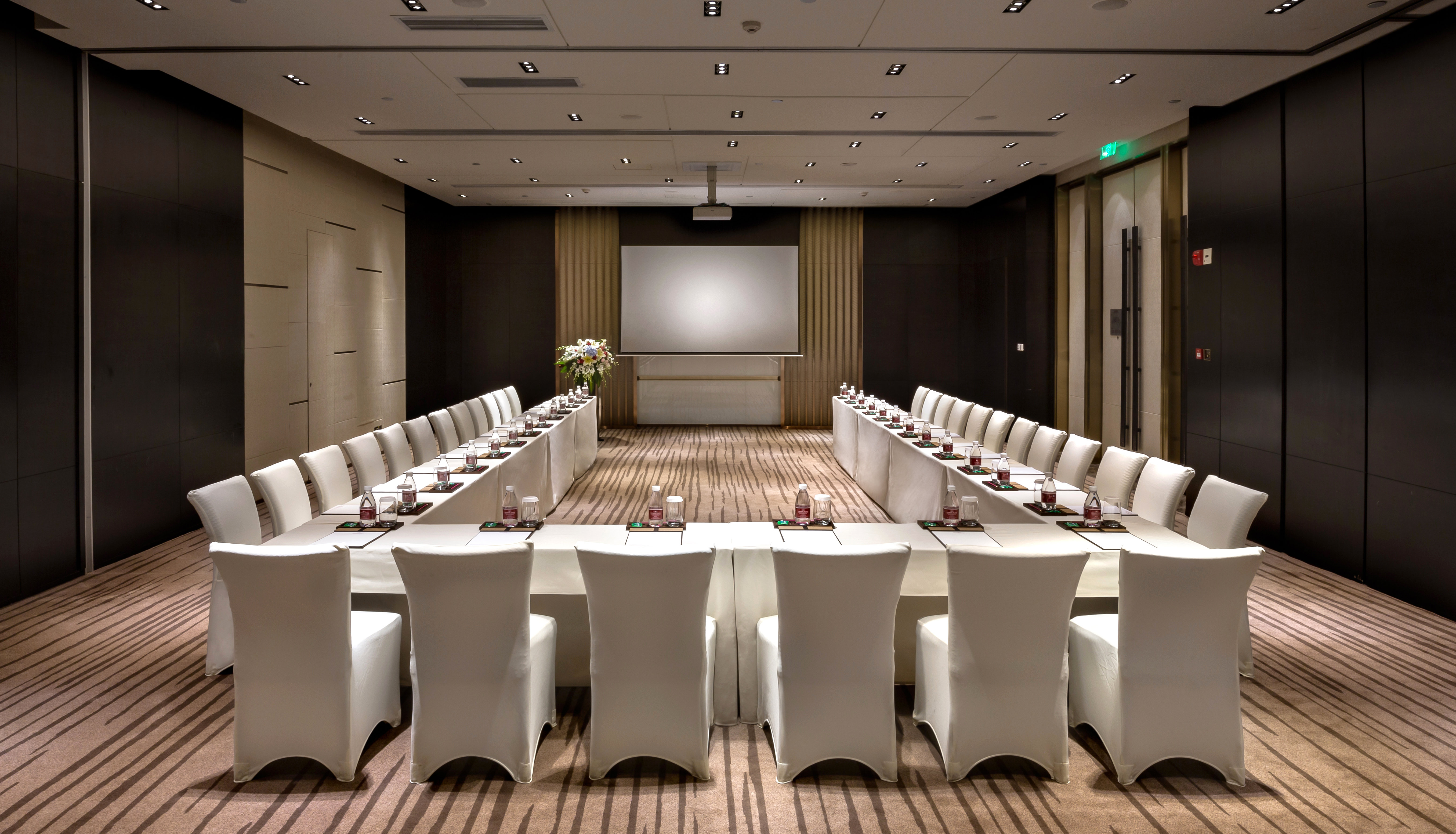 CROWNE PLAZA CHONGQING NEW NORTH ZONE 40/50