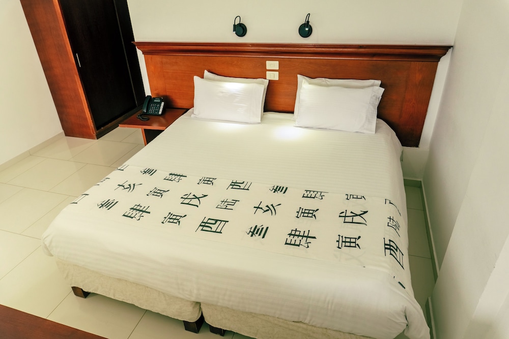 Junior Suite, Twin Beds, Los Recuerdos 4/6