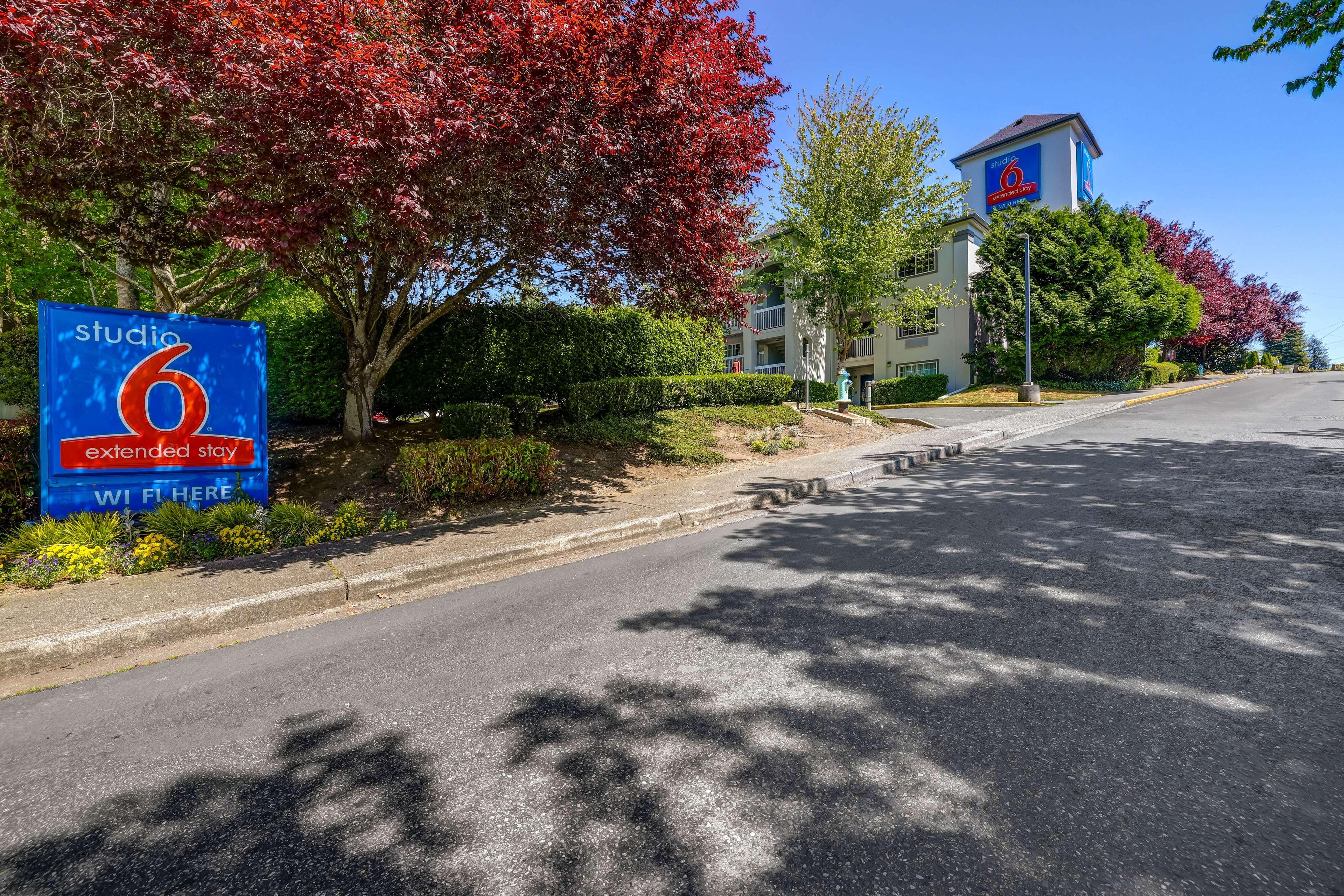 Studio6 Mountlake Terrace, WA - Seattle 30/35