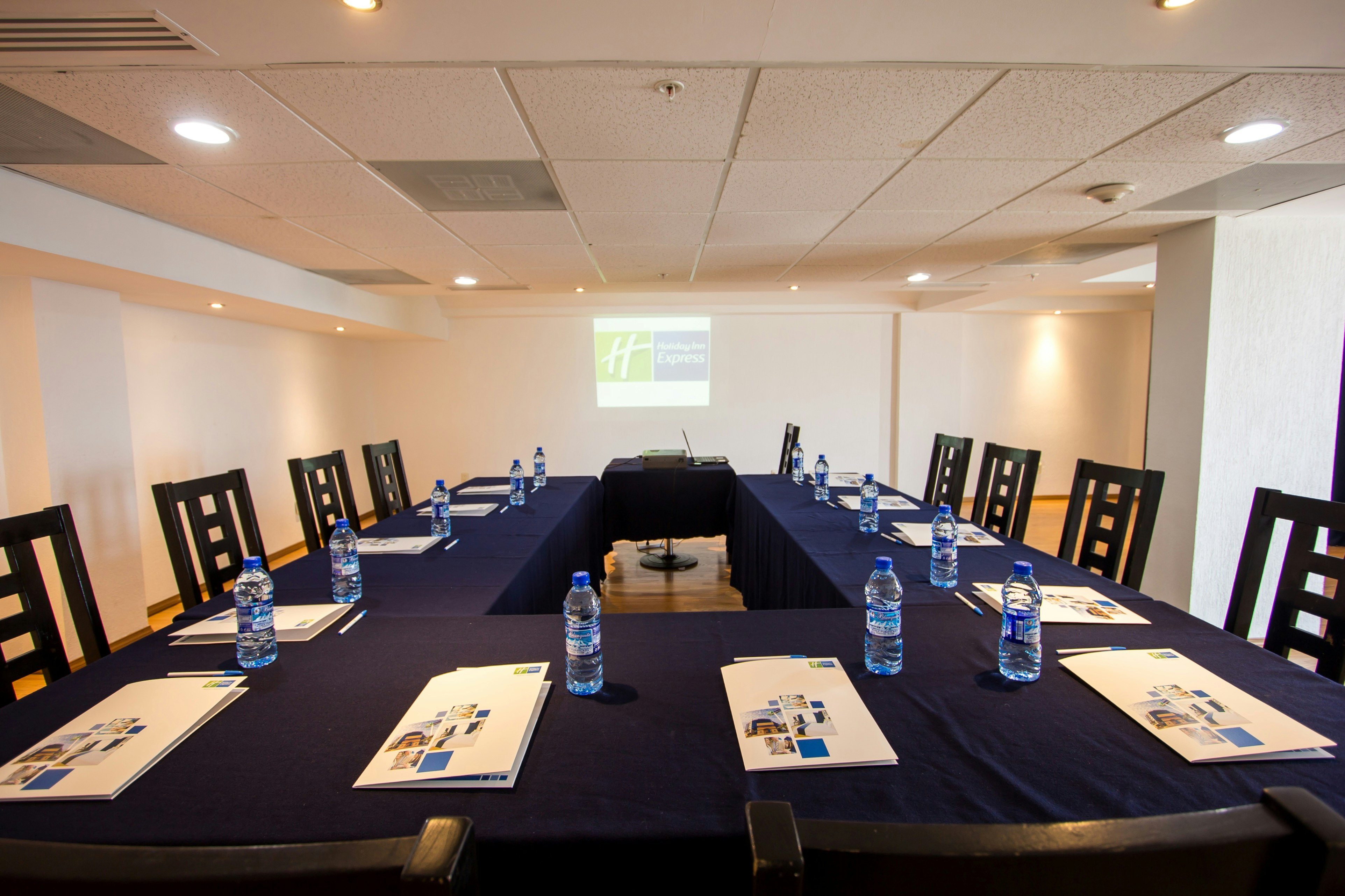 Holiday Inn Express Nuevo Laredo 42/51