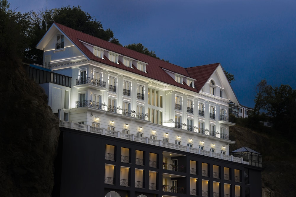 Mell Hotel 10/57