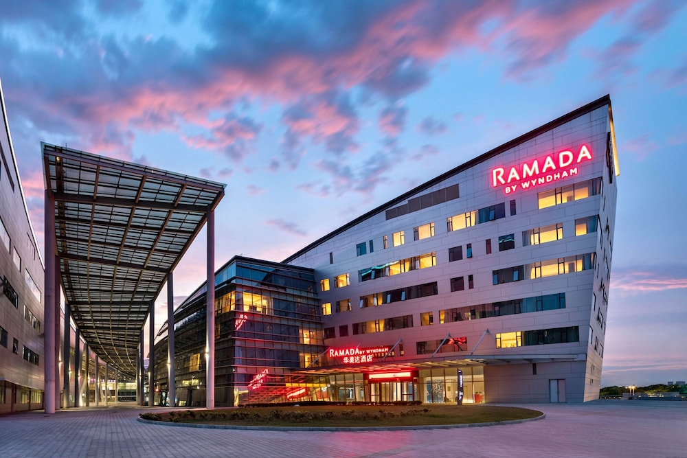 Ramada by Wyndham Huzhou Wuxing 1/20