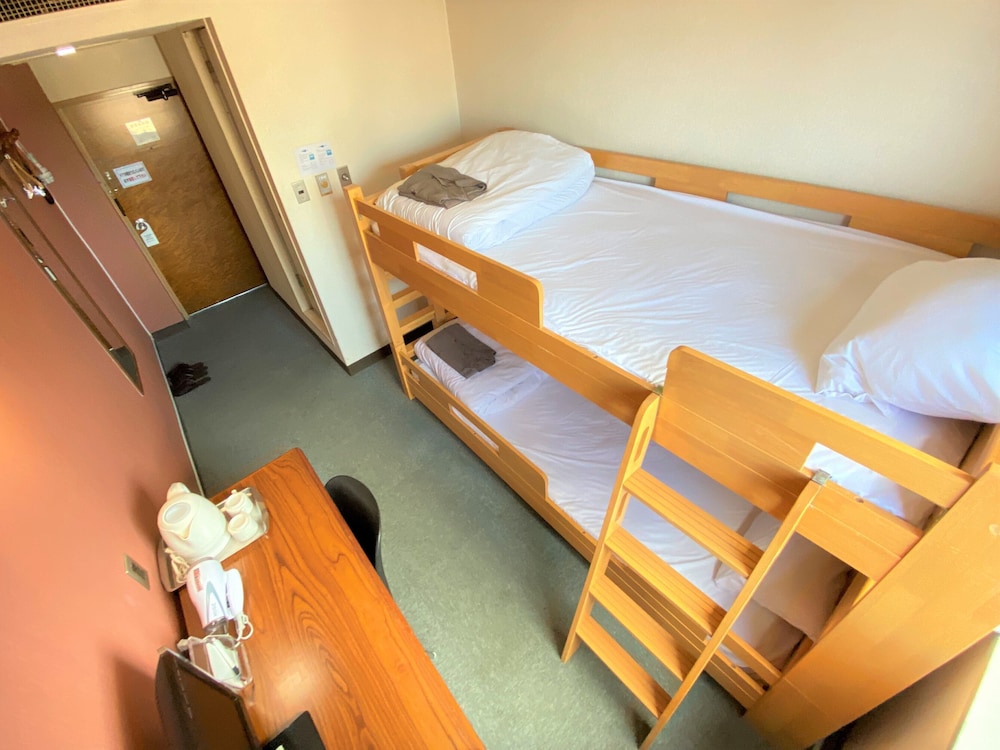 Hotel 1 2 3 Kokura 27/68
