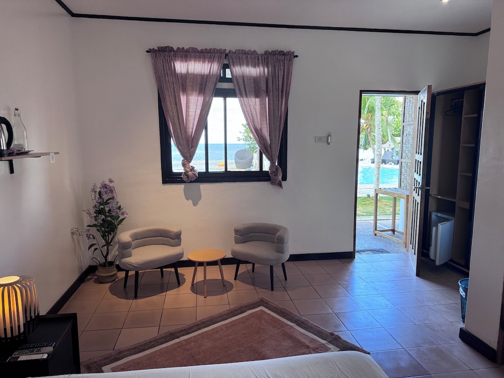 Cliffside Resort Panglao 52/68