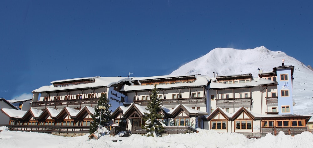Sporting Hotel 3/50