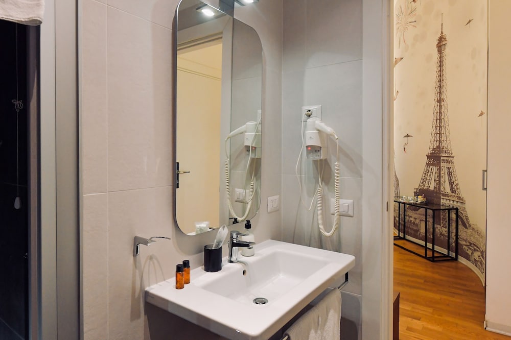 Suites Farnese Design Hotel 45/53