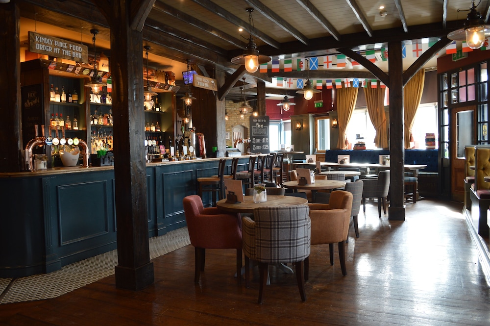 The Royal Oak 35/50
