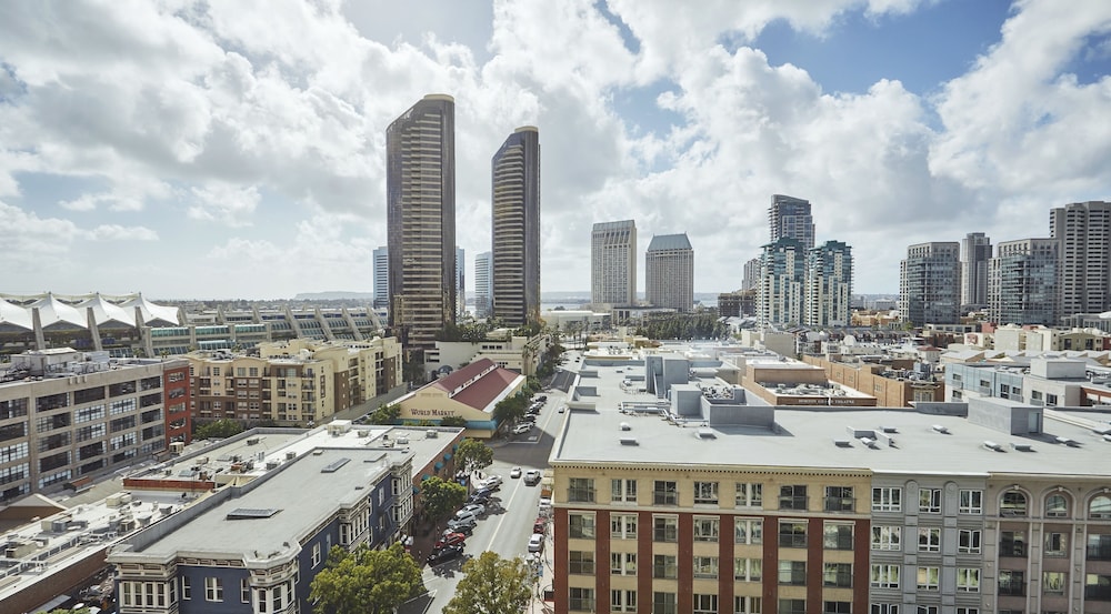 Pendry San Diego 65/70